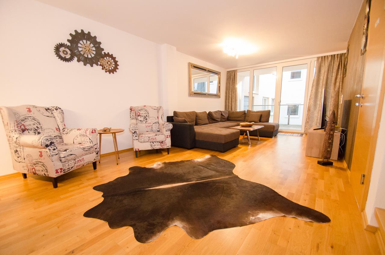 צל-אם-זי Penthouse Seven By All In One Apartments מראה חיצוני תמונה