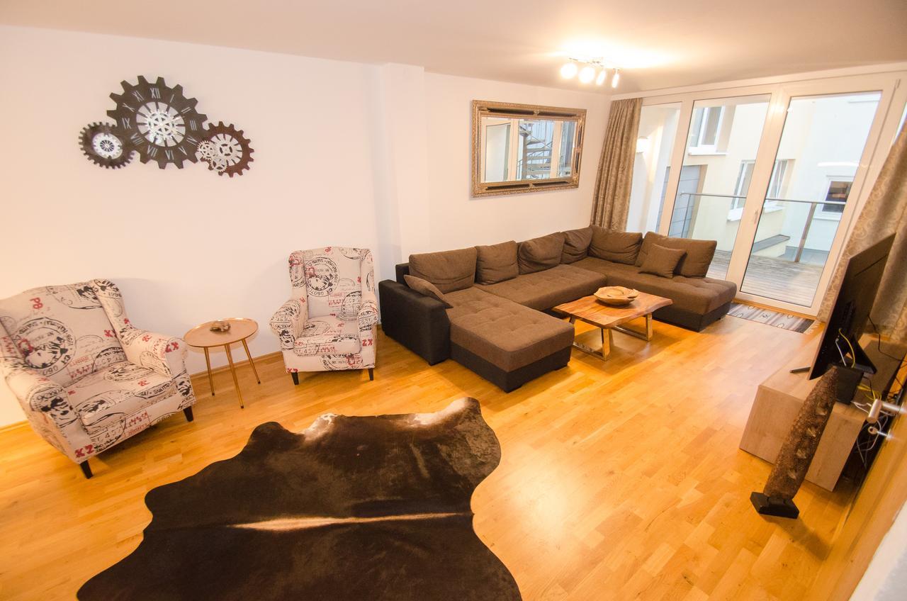 צל-אם-זי Penthouse Seven By All In One Apartments מראה חיצוני תמונה